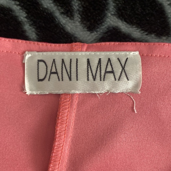 Stunning Y2K Dani max dress - Picture 8 of 11